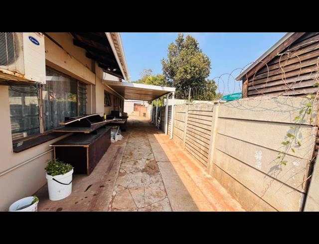 4 BEDROOM HOUSE TO LET IN BLUFF